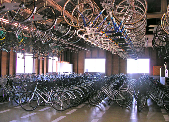 リサイクル自転車・中古自転車倉庫