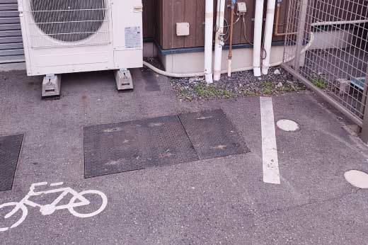 自転車回収後の飲食店駐輪場